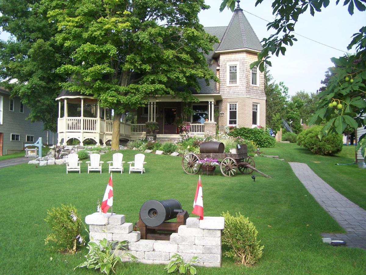 Creighton Manor Inn Bed & Breakfast Orillia Ngoại thất bức ảnh